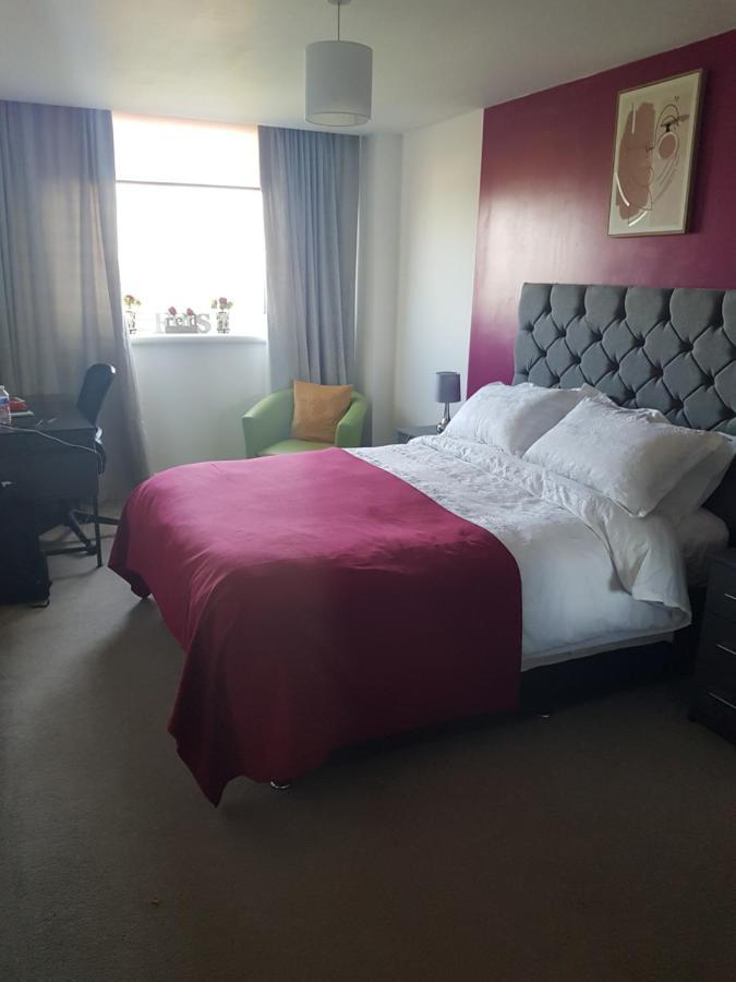 Spacious 1 Bed Relocation Apartment Free Parking, Brierley Hill Exterior photo