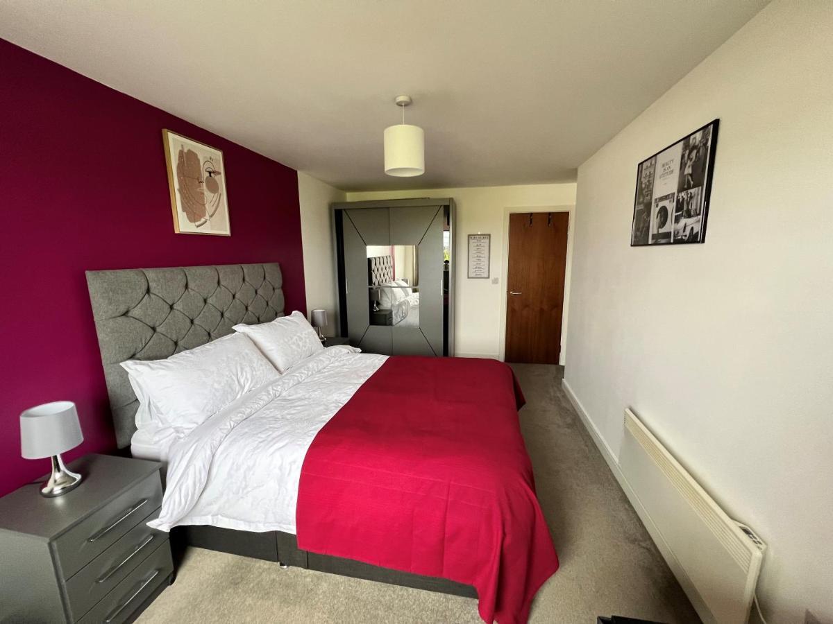 Spacious 1 Bed Relocation Apartment Free Parking, Brierley Hill Exterior photo